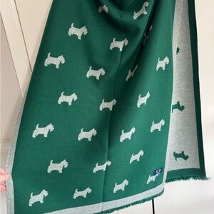 Green Dog Pattern Blanket